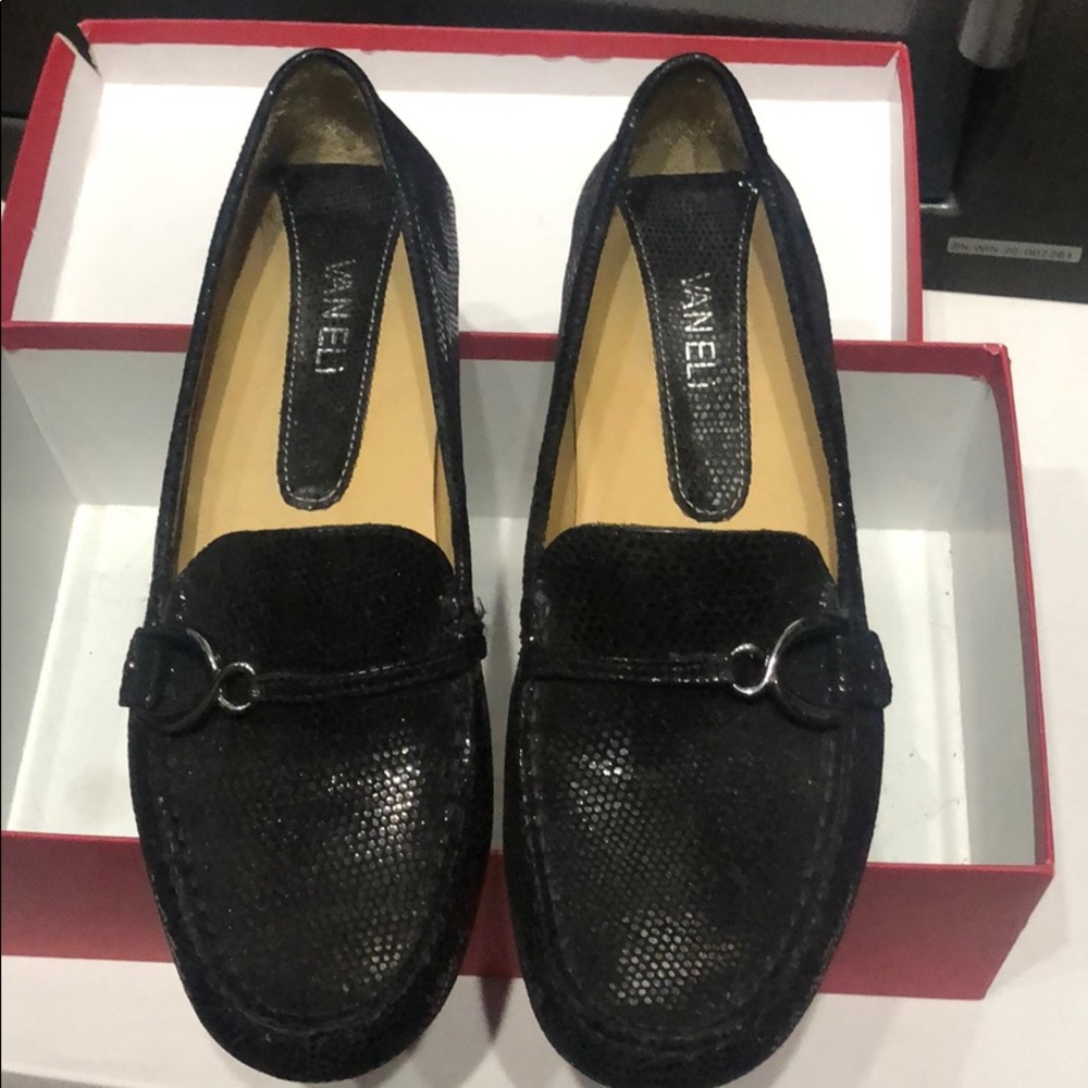 Vaneli Rummy black sprint 7-5 loafers